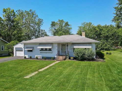 108 Buckeye St, Hebron, OH 43025-5002