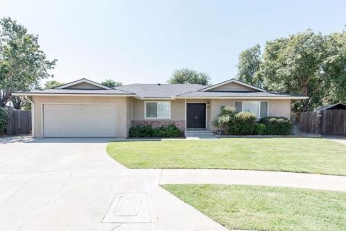 6893 Chestnut Ave, Fresno, CA 93710-4853