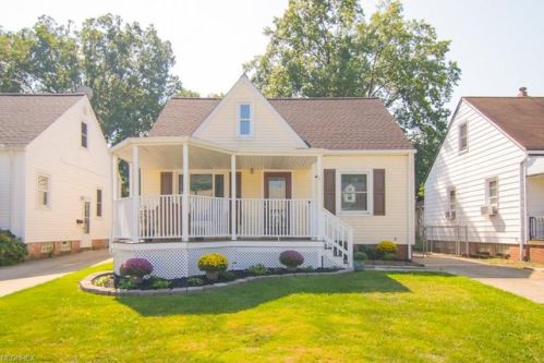 2443 Brookdale Ave, Cleveland OH  44134-1901 exterior