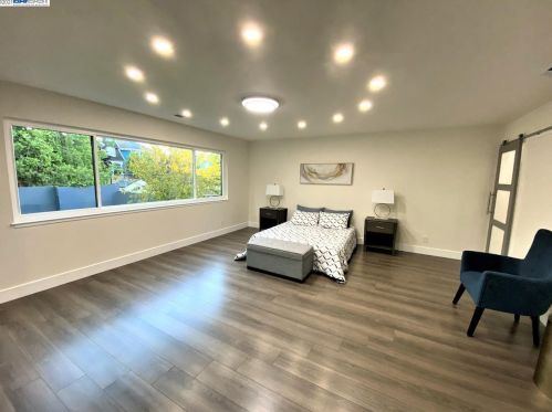 836 47th St, Oakland CA  94608-3202 exterior