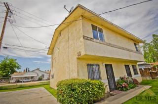 518 8th St, Bakersfield, CA 93304-2318