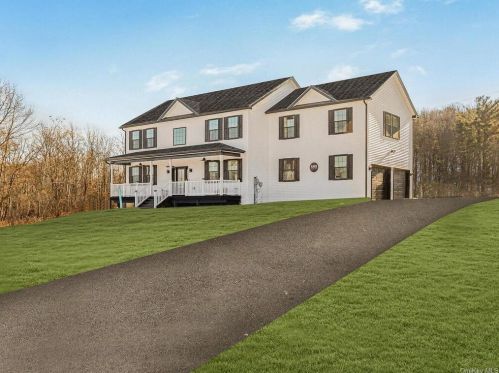 595 Mt Hope Rd, Middletown NY  10940-7130 exterior