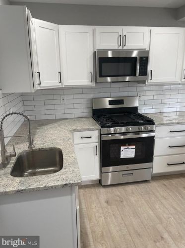 215 Helms Ave, Auburn NJ  08085-1015 exterior