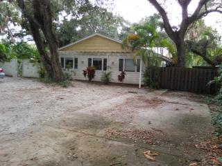 515 Greytwig Rd, Vero Beach FL  32963-1464 exterior