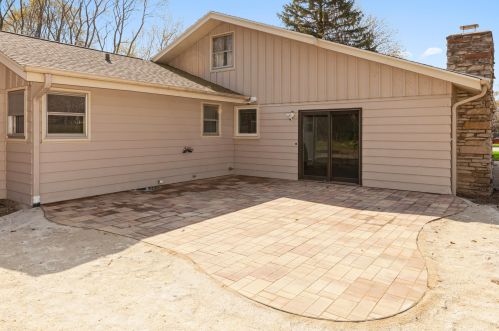 4701 Loomis Rd, Milwaukee WI  53220-4822 exterior