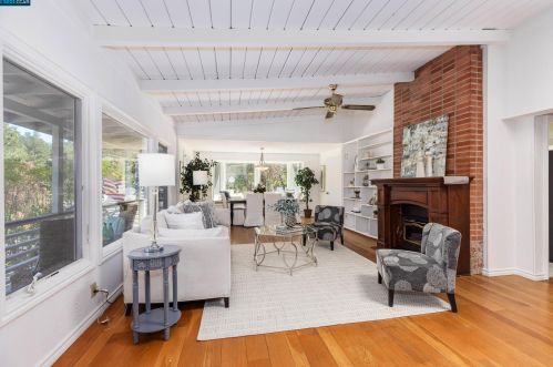 5 Lloyd Ln, Orinda, CA 94563-3428