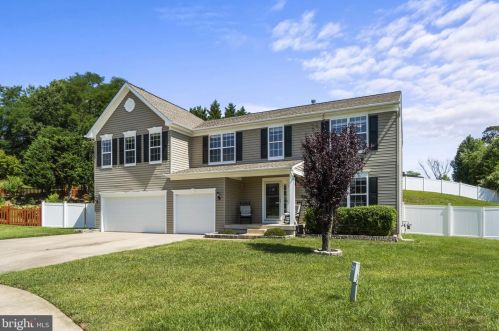 7 Cavern Ct, Fredericksburg, VA 22406-7475