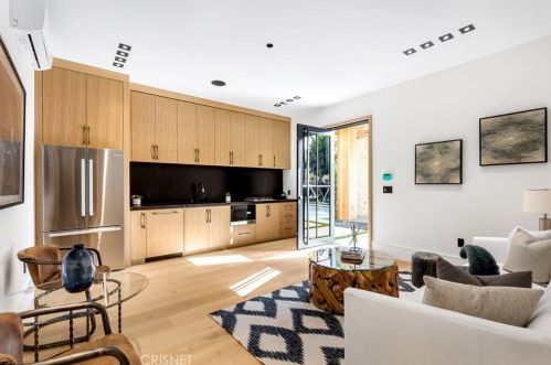 4508 Haskell Ave, Van Nuys CA  91436-3148 exterior