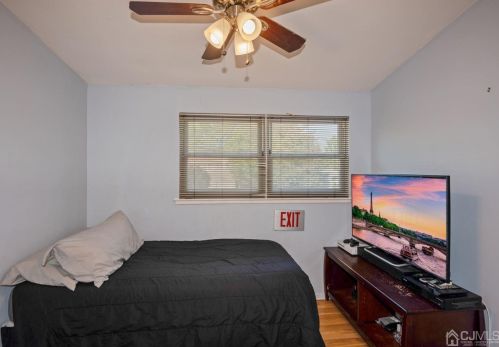 21 Cindy St, Old Bridge NJ 08857-3008 exterior