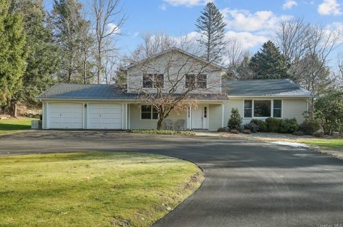 338 Cherry St, Bedford Hills, NY 10507-1102