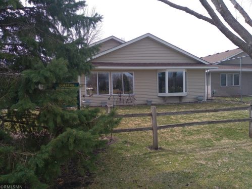 326 Waite Ave, Saint Cloud MN 56301-7338 exterior