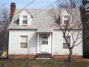 1675 Sunview Rd, Cleveland OH  44124-2871 exterior