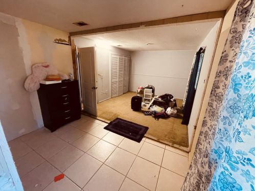 2471 Princess Carol Ct, Orlando FL  32807-8523 exterior