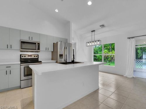 417 Broadmoor St, Lehigh Acres, FL 33974-9688