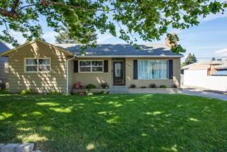 1104 Idaho St, Wenatchee WA  98801-2843 exterior