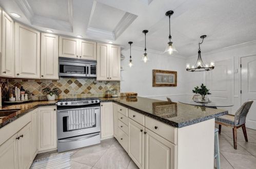 1127 11th Ter, West Palm Beach, FL 33418-3647
