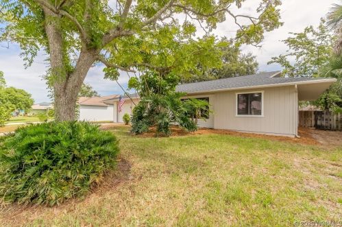 3319 Victory Palm Dr, Edgewater, FL 32141-6523
