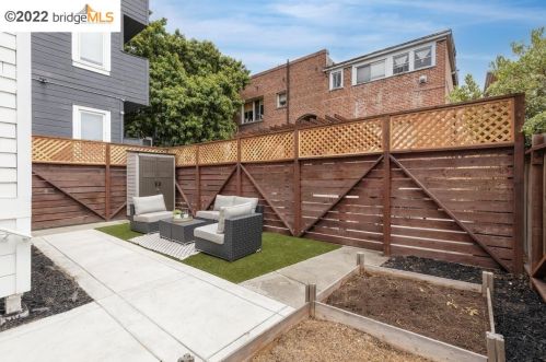 534 25th St, Oakland CA  94606-4145 exterior