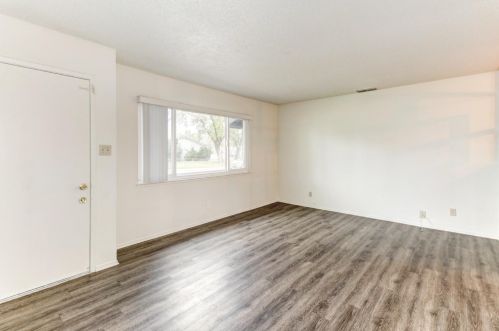 4126 Schofield Way, North Highlands, CA 95660-3519