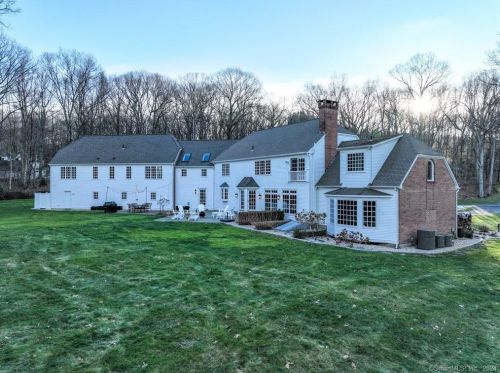 198 Woodland St, South Glastonbury, CT 06073-2716