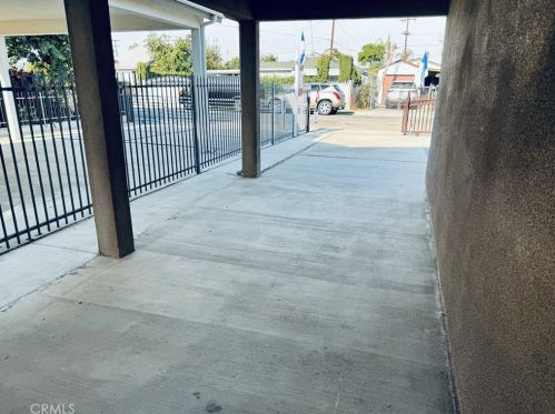 2014 Piru St, Compton CA  90222-3525 exterior