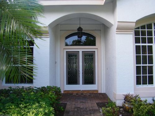 3892 Clipper Cove Dr, Naples FL  34112-4238 exterior