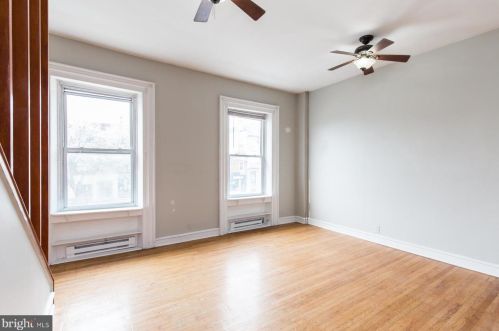 707 Girard Ave, Philadelphia, PA 19123-1344