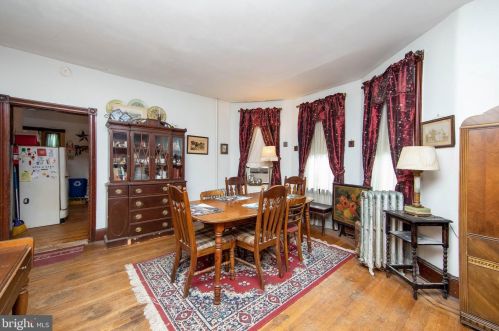 52 Chestnut Ave, Camden NJ  08109-2505 exterior