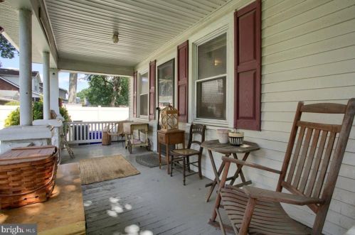 256 Walton St, Lemoyne PA  17043-2024 exterior