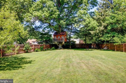 1260 Hoffman Rd, Prospectville PA  19002-5033 exterior