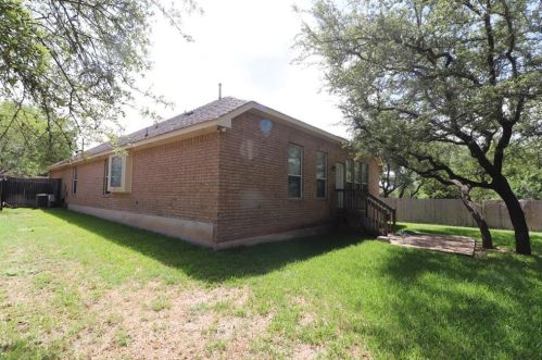 2805 Centennial Olympic Park, Austin TX  78732-2226 exterior