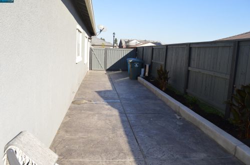 1205 Camelia Dr, Liberty Farms, CA 95620-0037
