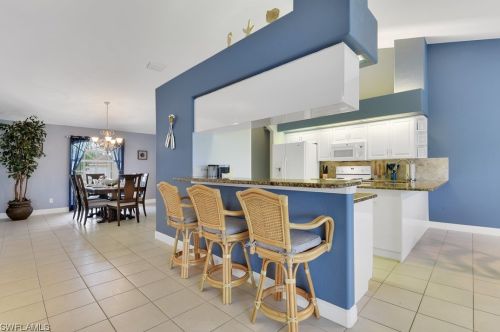537 2nd St, Cape Coral, FL 33990-1106