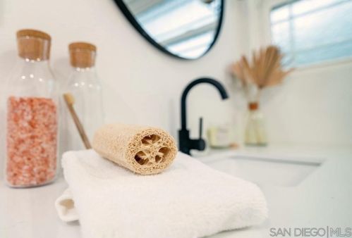 4371 Chelford St, San Diego CA  92117-4131 exterior