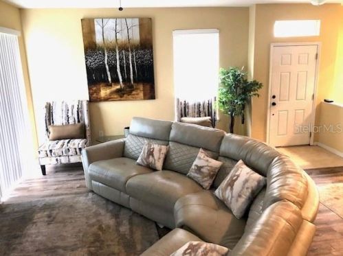 1953 Estancia Cir, Kissimmee FL  34741-6381 exterior