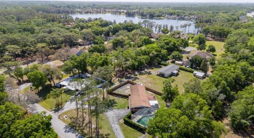 5476 Lk Le Clare Rd, Lutz FL  33558-8013 exterior