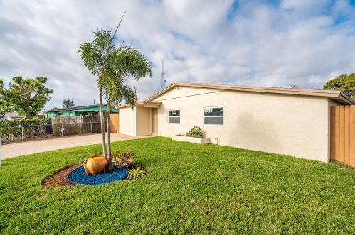 1601 3rd St, Boynton Beach, FL 33435-6601