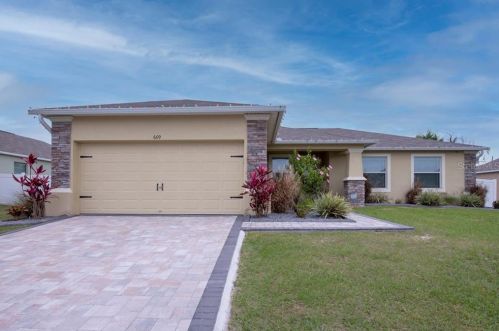 609 Majestic Gardens Blvd, Winter Haven, FL 33880