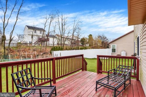 3244 Jonagold Dr, Harrisburg PA 17110-9129 exterior