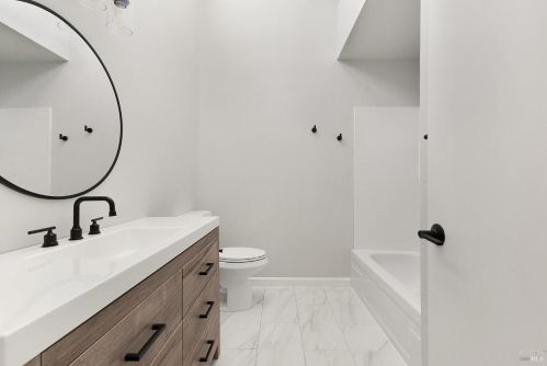 3036 Yulupa Ave, Santa Rosa CA  95405-8648 exterior