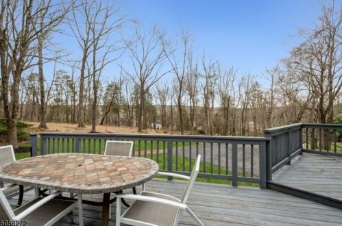 2106 Primrose Ln, Martinsville NJ  08836-2218 exterior