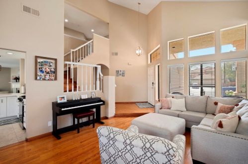 1312 Via Isidro, Oceanside, CA 92056-5627