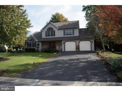 417 Troy Dr, Blandon, PA 19510-9650