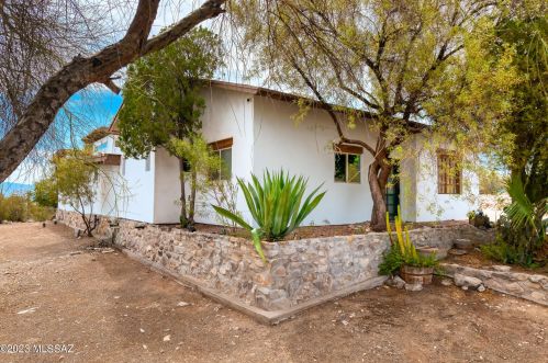 3035 Calle Gardenias, Tucson, AZ 85745-1630