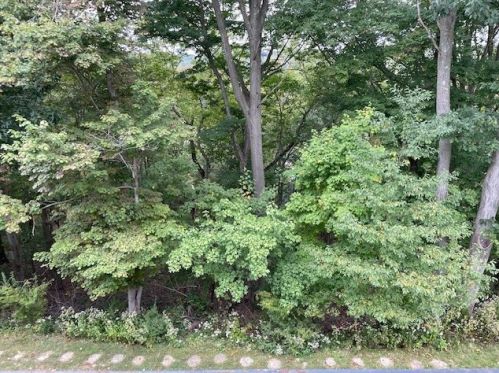 501 Camelot Dr, Pittsburgh PA  15237-4977 exterior