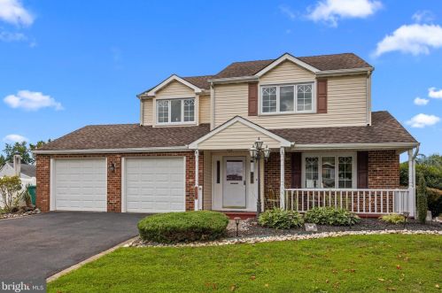 478 Pheasant Ln, Fairless Hills, PA 19030-3708
