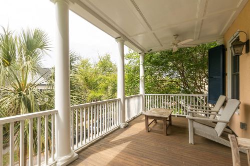 75 Sowell St, Mount Pleasant SC  29464-2660 exterior