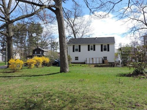 27 Vincent Rd, Bristol CT  06010-3828 exterior