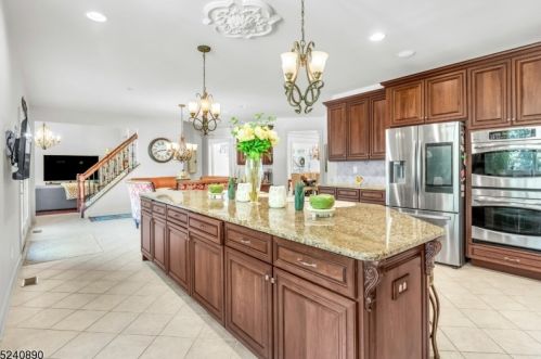 22 Fieldview Dr, Sparta NJ  07871-2744 exterior