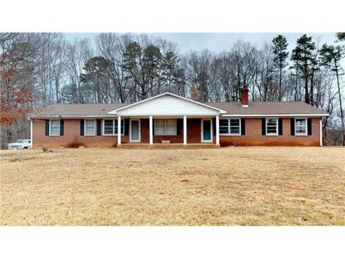 3186 Fairview Dr, Gastonia, NC 28052-7165